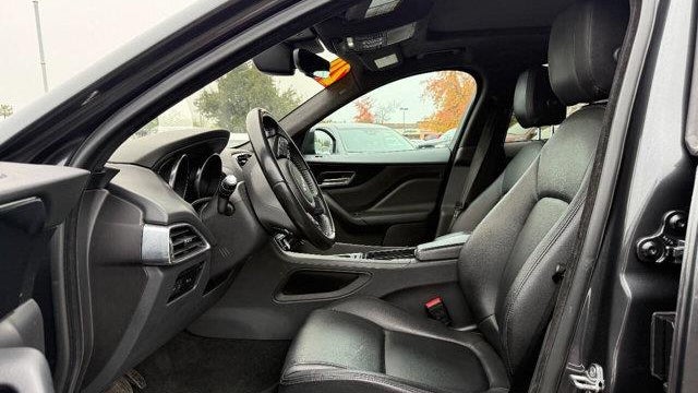 2020 Jaguar F-PACE 25t Premium