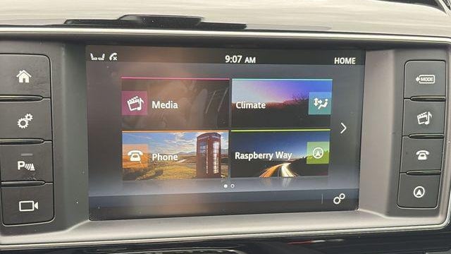 2017 Jaguar F-PACE 35t Prestige