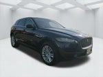 2017 F-PACE Thumbnail 3