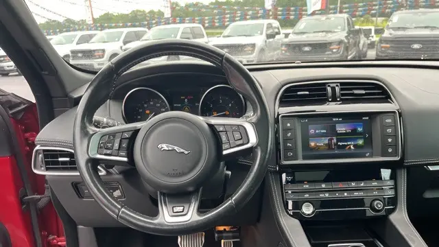 2017 Jaguar F-PACE 20d R-Sport