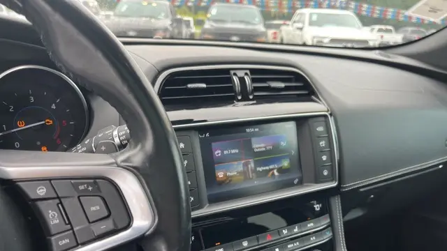 2017 Jaguar F-PACE 20d R-Sport