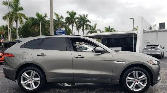 2018 Jaguar F-PACE 20d R-Sport