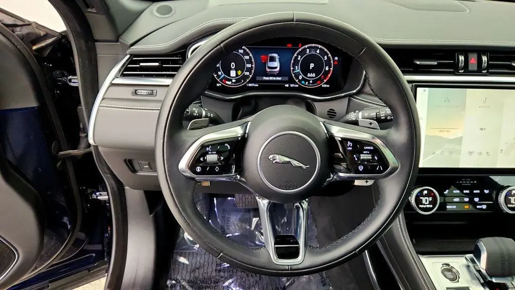 2025 Jaguar F-PACE - $33,695