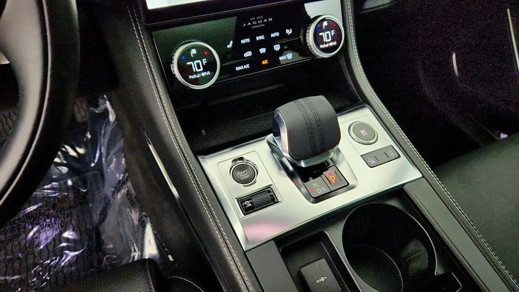 2025 Jaguar F-PACE - $33,695