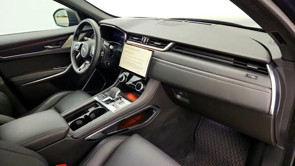2025 Jaguar F-PACE - $33,695