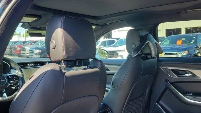 2025 Jaguar F-PACE P250 R-Dynamic S