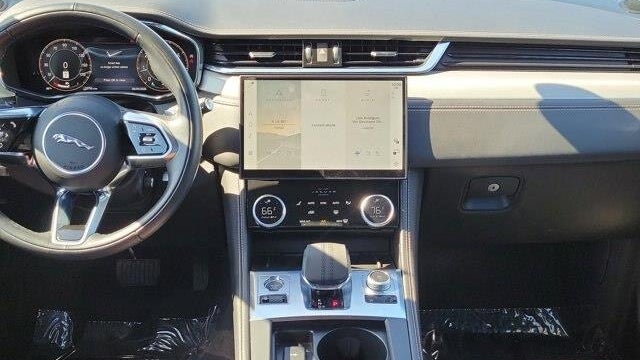 2025 Jaguar F-PACE P250 R-Dynamic S