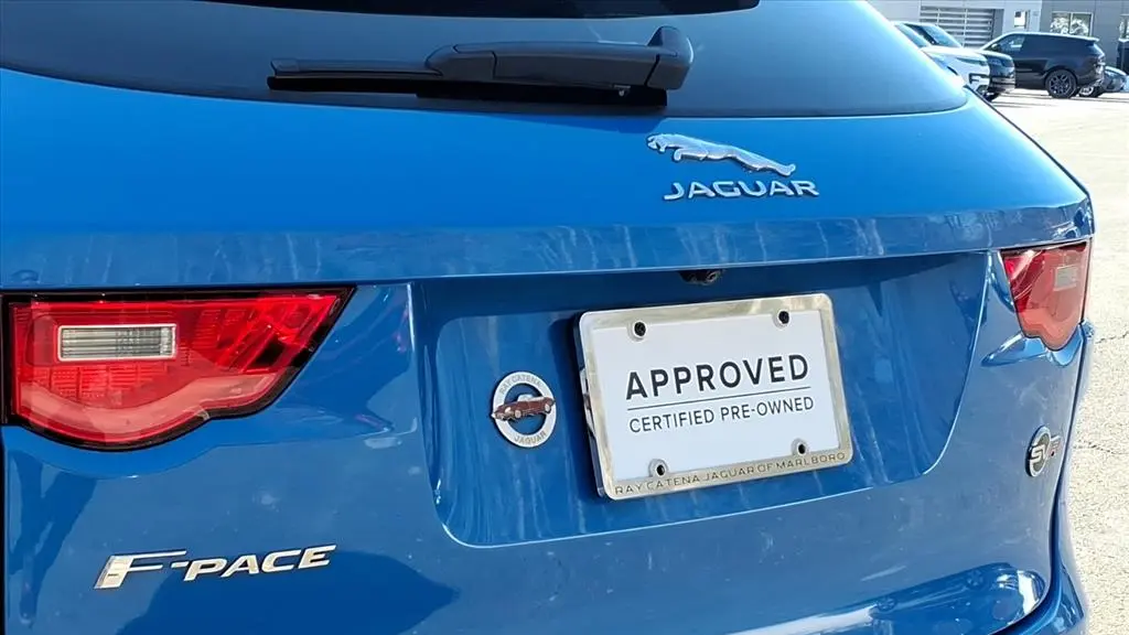 2020 Jaguar F-PACE SVR
