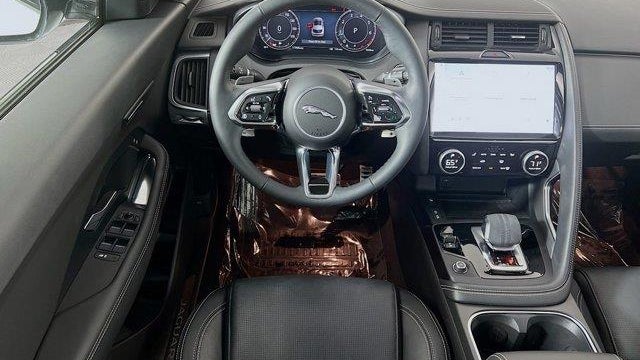2024 Jaguar E-PACE P250 R-Dynamic SE