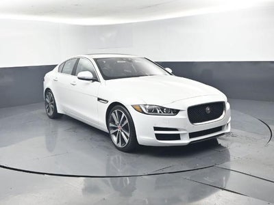 2019 Jaguar XE 25T Prestige 4DR Sedan