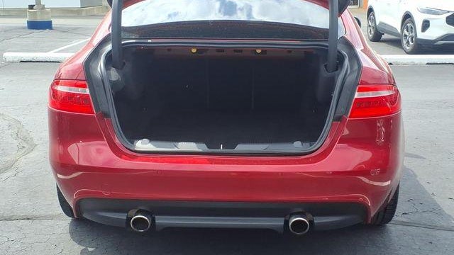 2018 Jaguar XE 35t R-Sport