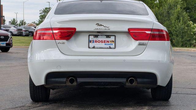 2018 Jaguar XE 25t R-Sport