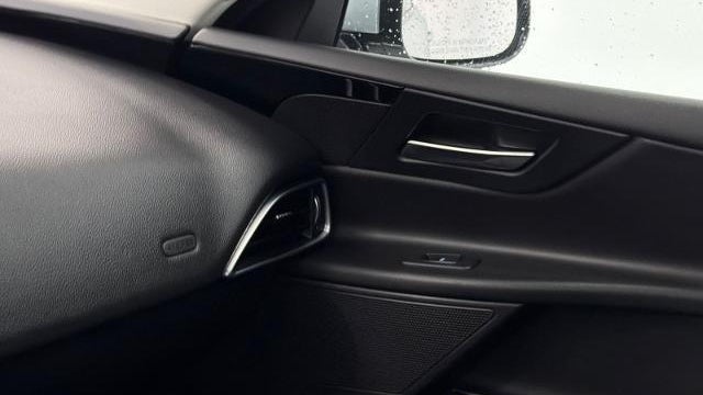 2018 Jaguar XE 25t