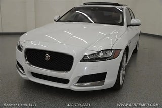 2020 Jaguar XF with Fuji White Exterior