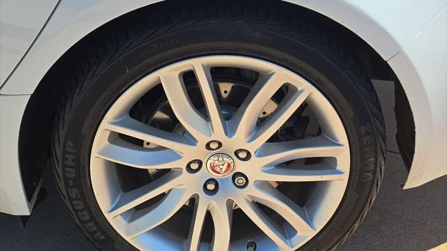 2017 Jaguar XF 35t Prestige