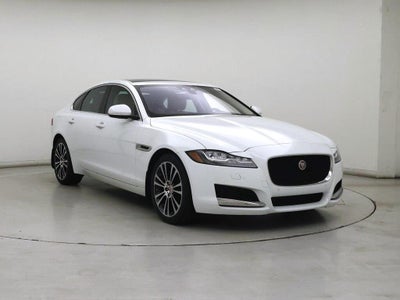 2017 Jaguar XF AWD 35T Prestige 4DR Sedan