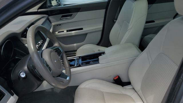 2020 Jaguar XF 25t Prestige