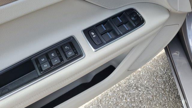 2020 Jaguar XF 25t Prestige