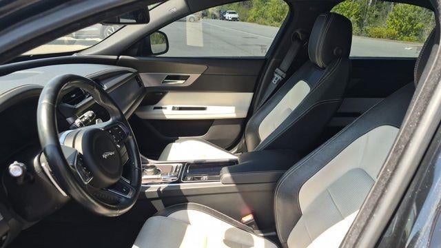2018 Jaguar XF 25t R-Sport