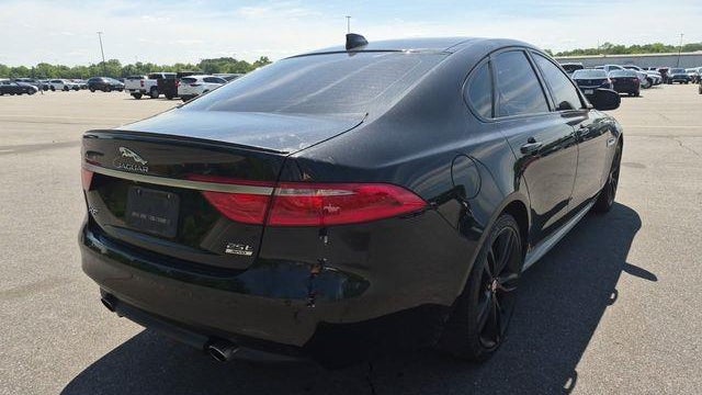 2018 Jaguar XF 25t R-Sport