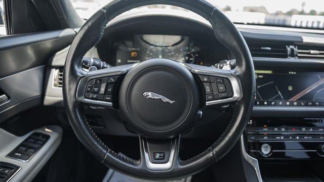 2018 Jaguar XF 25t R-Sport