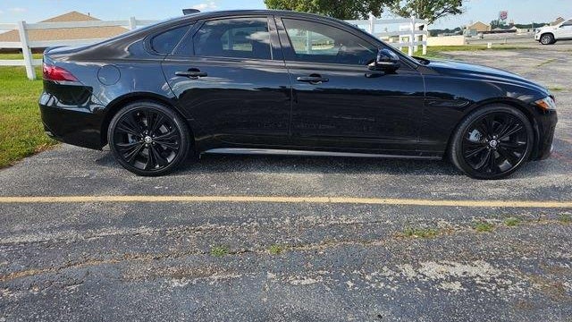 2024 Jaguar XF P300 R-Dynamic SE