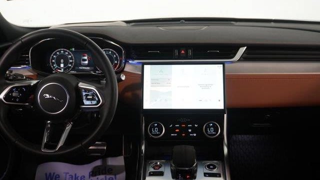2024 Jaguar XF P300 R-Dynamic SE