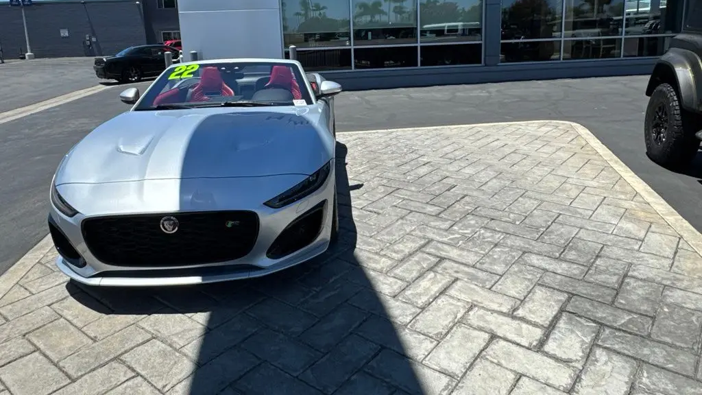 2022 Jaguar F-TYPE R
