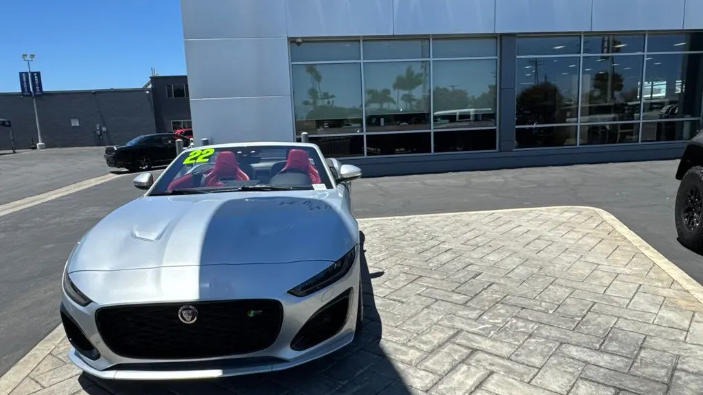 2022 Jaguar F-TYPE R