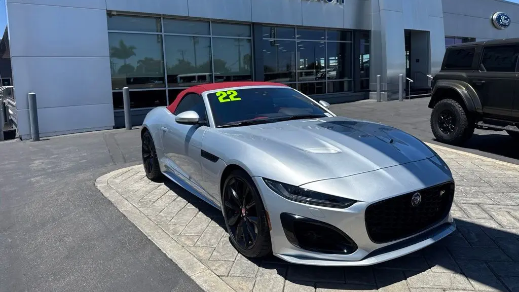2022 Jaguar F-TYPE R