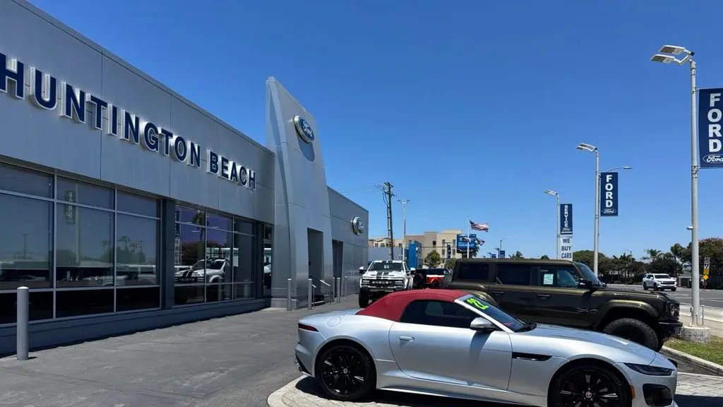 2022 Jaguar F-TYPE R