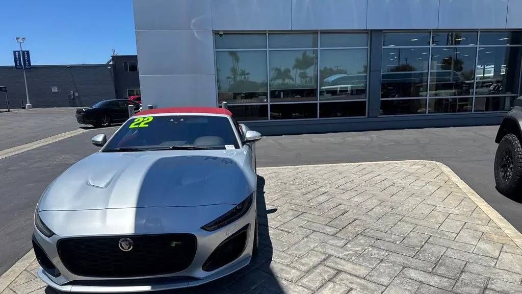 2022 Jaguar F-TYPE R