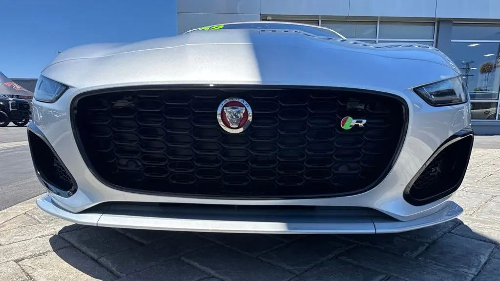 2022 Jaguar F-TYPE R