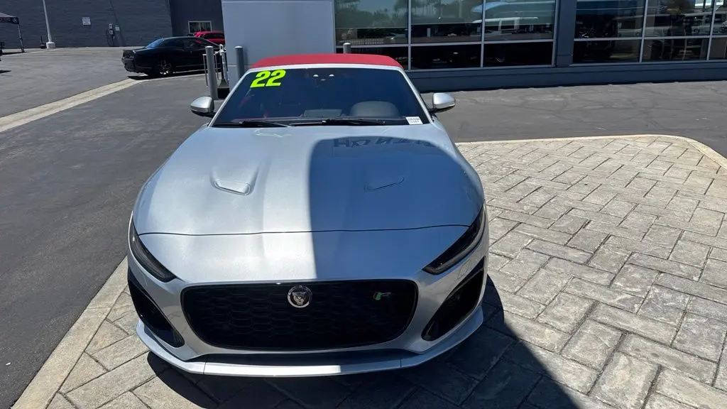 2022 Jaguar F-TYPE R