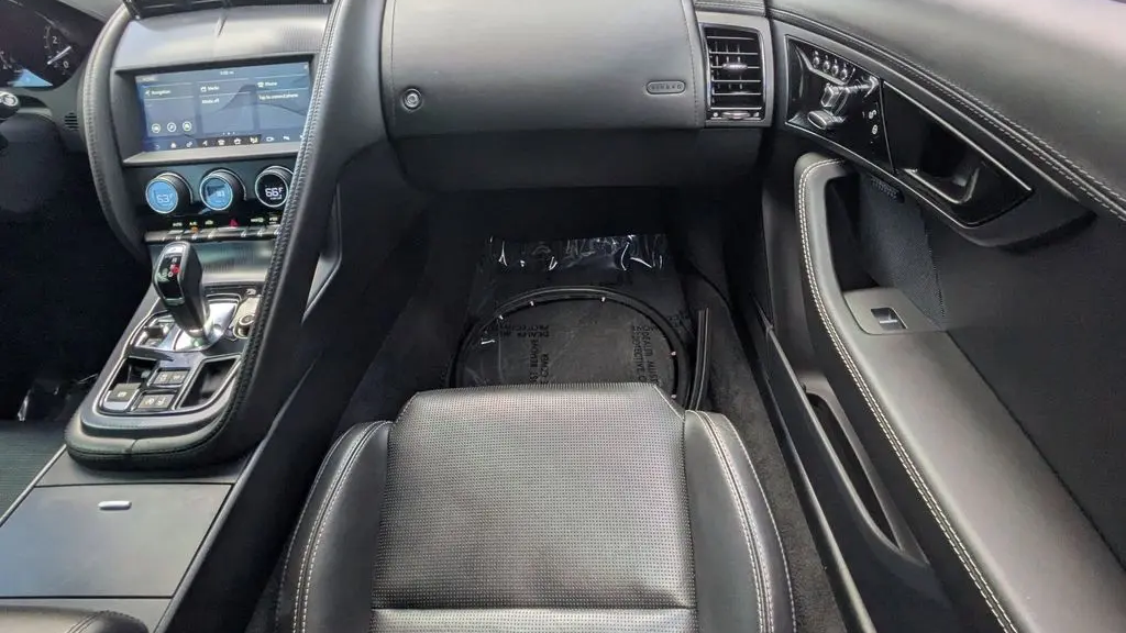 2020 Jaguar F-TYPE R-Dynamic