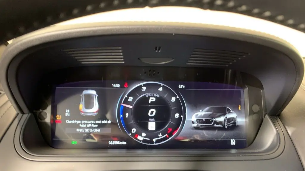 2021 Jaguar F-TYPE R-Dynamic