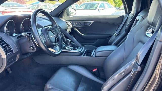 2018 Jaguar F-TYPE R-Dynamic