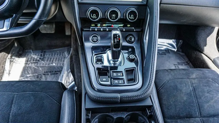 2020 Jaguar F-TYPE R-Dynamic