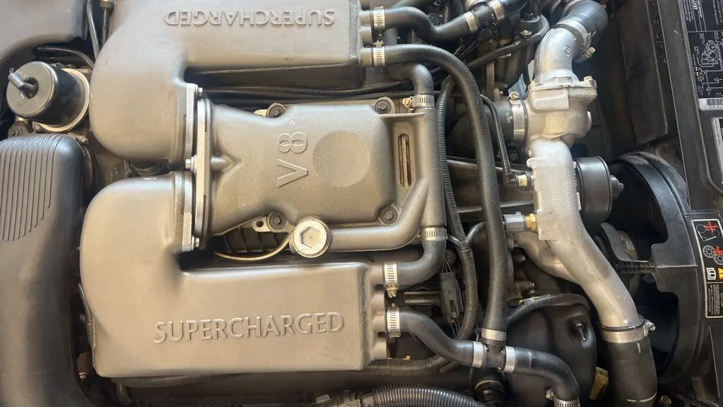 1999 Jaguar XJR Base