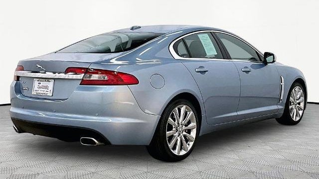 2010 Jaguar XF Base