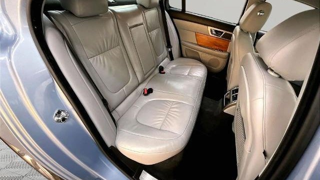 2010 Jaguar XF Base