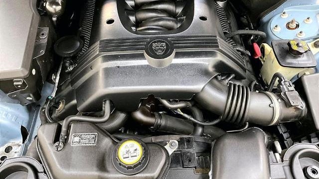 2010 Jaguar XF Base