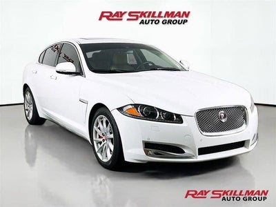 Photo of a 2015 Jaguar XF 2.0T Premium 4DR Sedan for sale