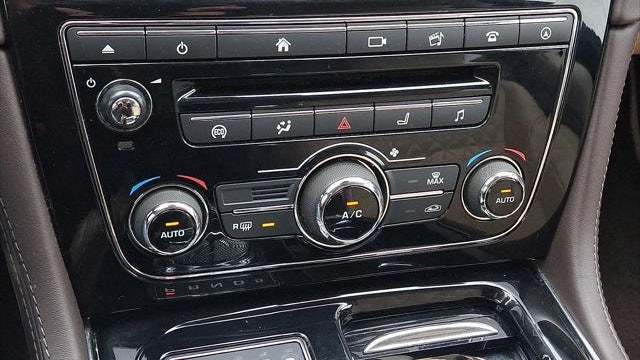 2019 Jaguar XJL 50 V6