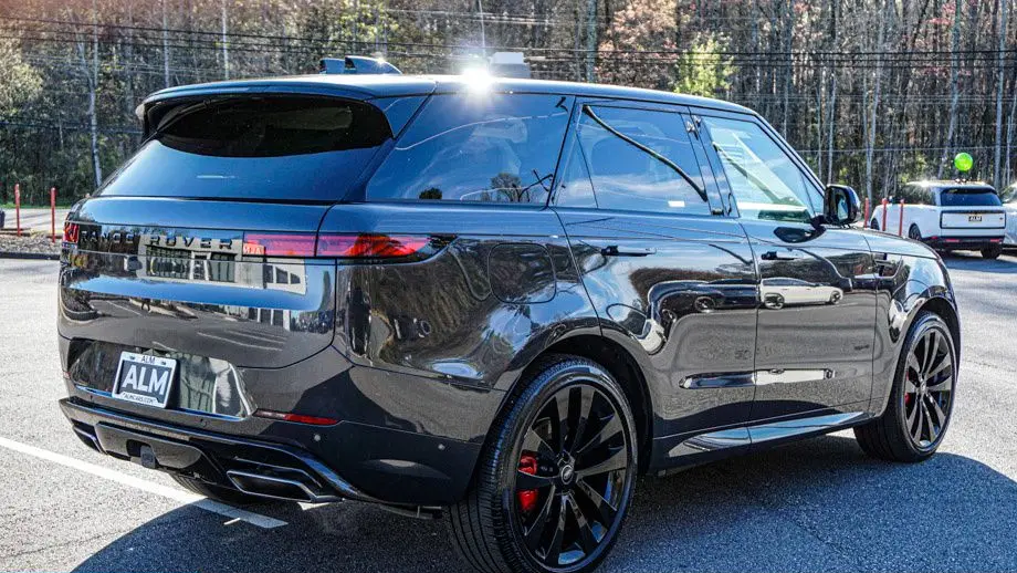 2025 Land Rover Range Rover Sport P460e Dynamic SE