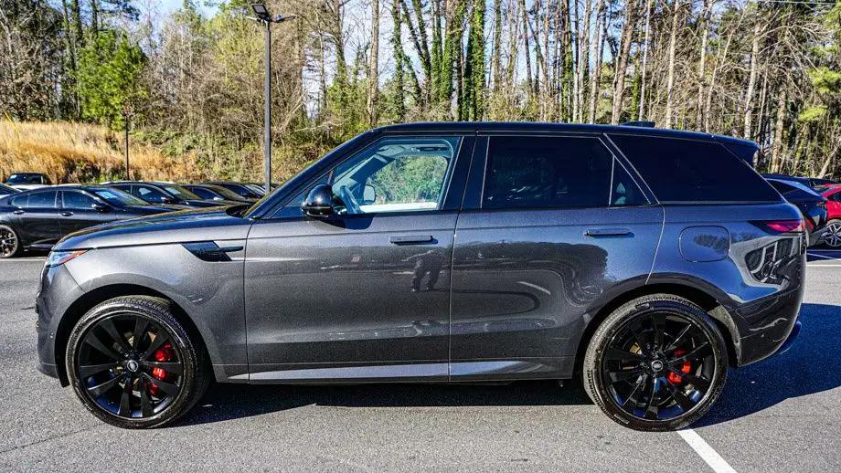 2025 Land Rover Range Rover Sport P460e Dynamic SE