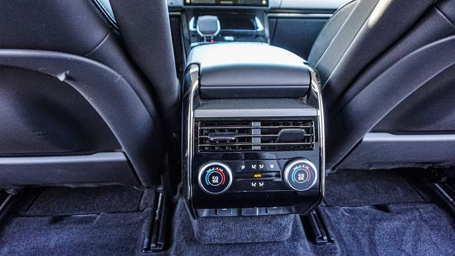 2025 Land Rover Range Rover Sport P460e Dynamic SE