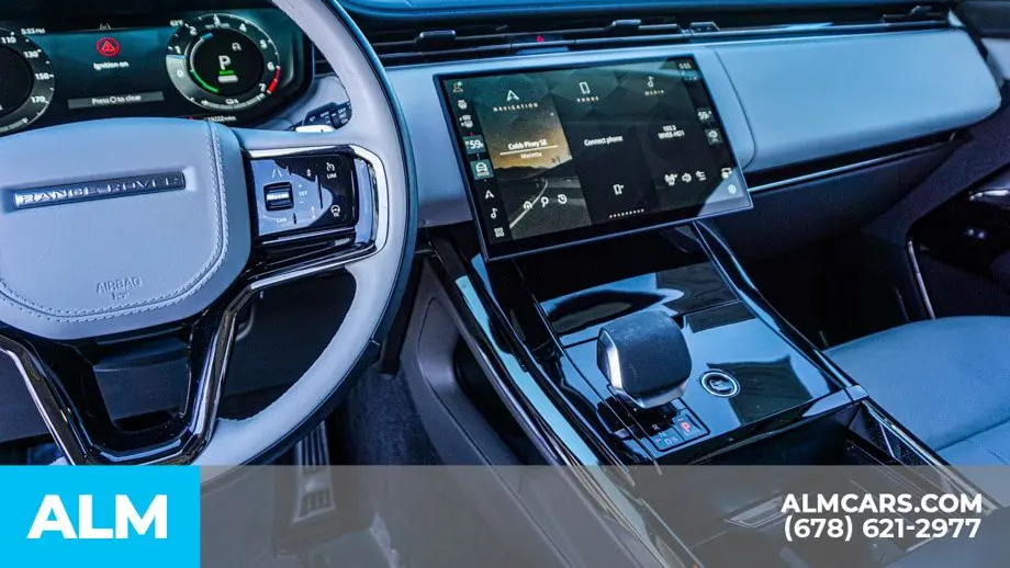 2025 Land Rover Range Rover Sport P460e Dynamic SE