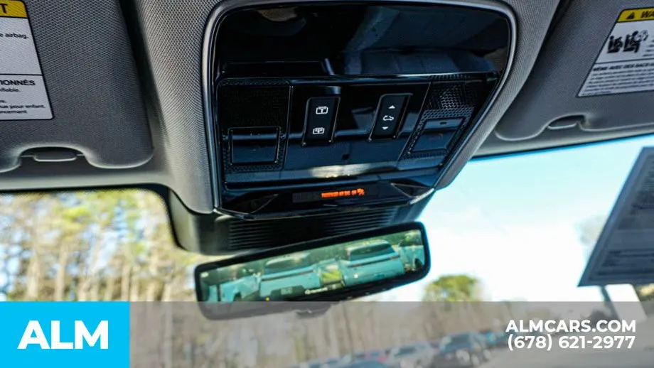 2025 Land Rover Range Rover Sport P460e Dynamic SE