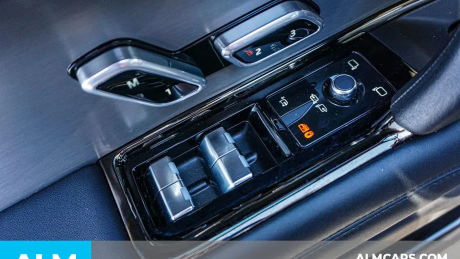 2025 Land Rover Range Rover Sport P460e Dynamic SE
